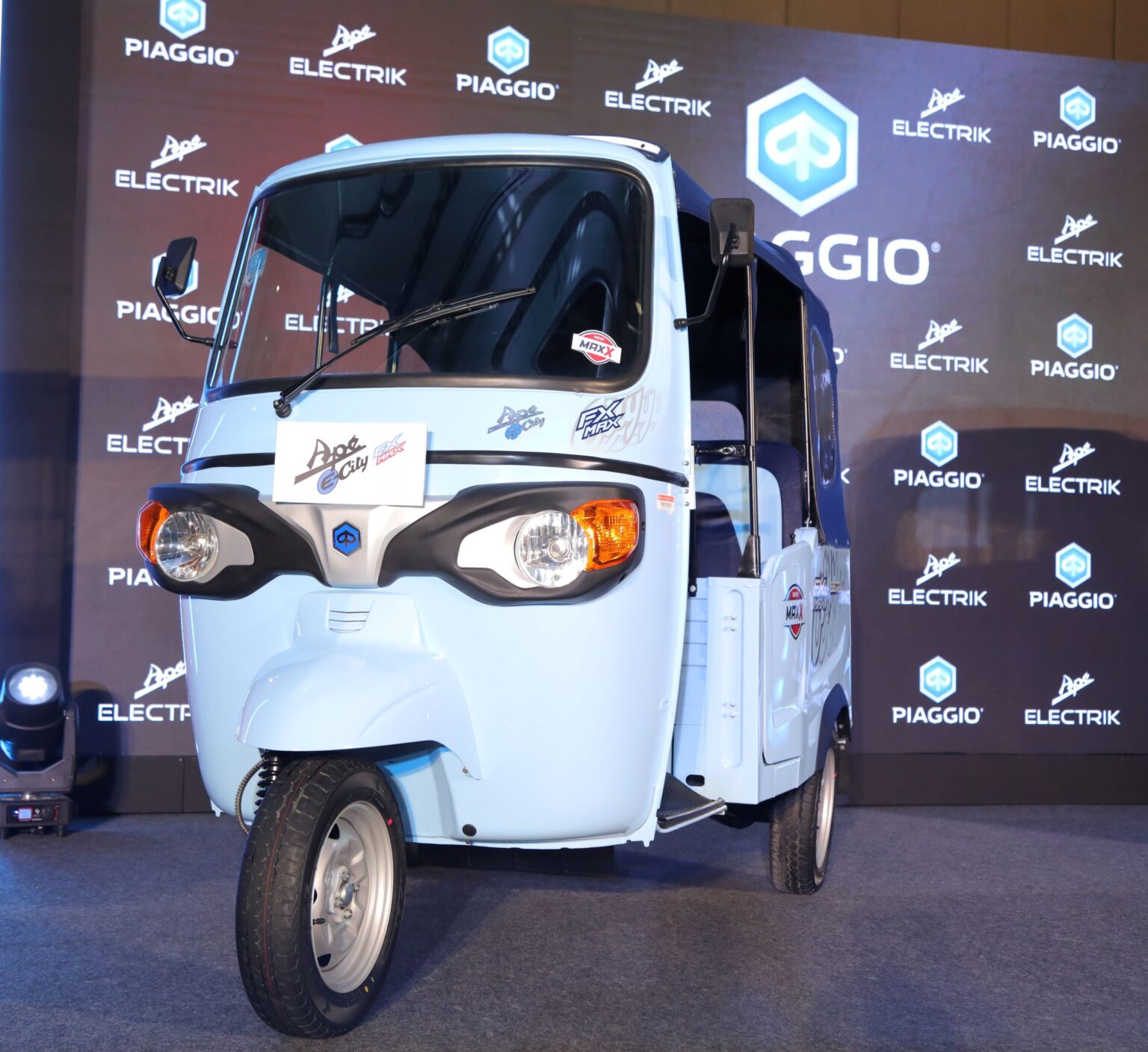 piaggio-launches-all-new-ap-e-city-ultra-and-ap-e-city-fx-maxx-ev